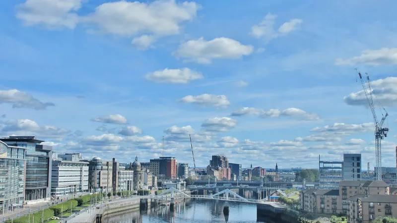 Photo of the River Clyde and buildings in Glasgow